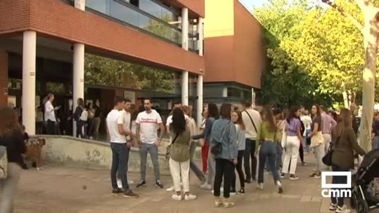 Más de 8.500 candidatos se presentan a los exámenes de oposición de Enfermería en la región