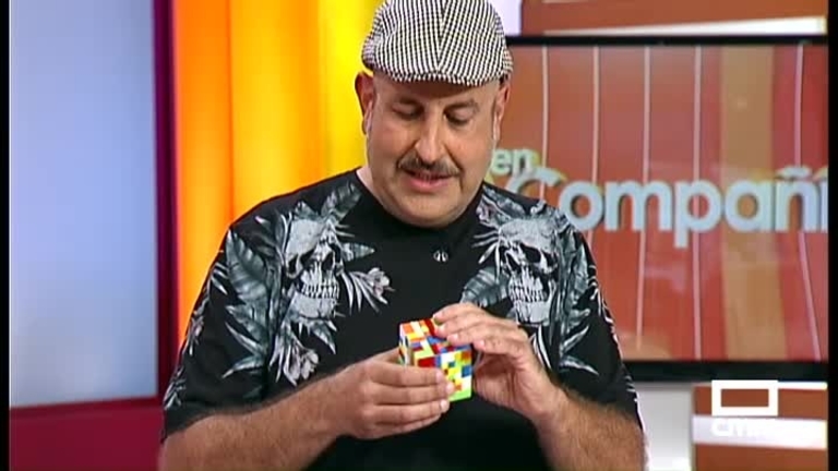 Conocemos a Raúl Cuevas, campeón en el cubo de Rubik